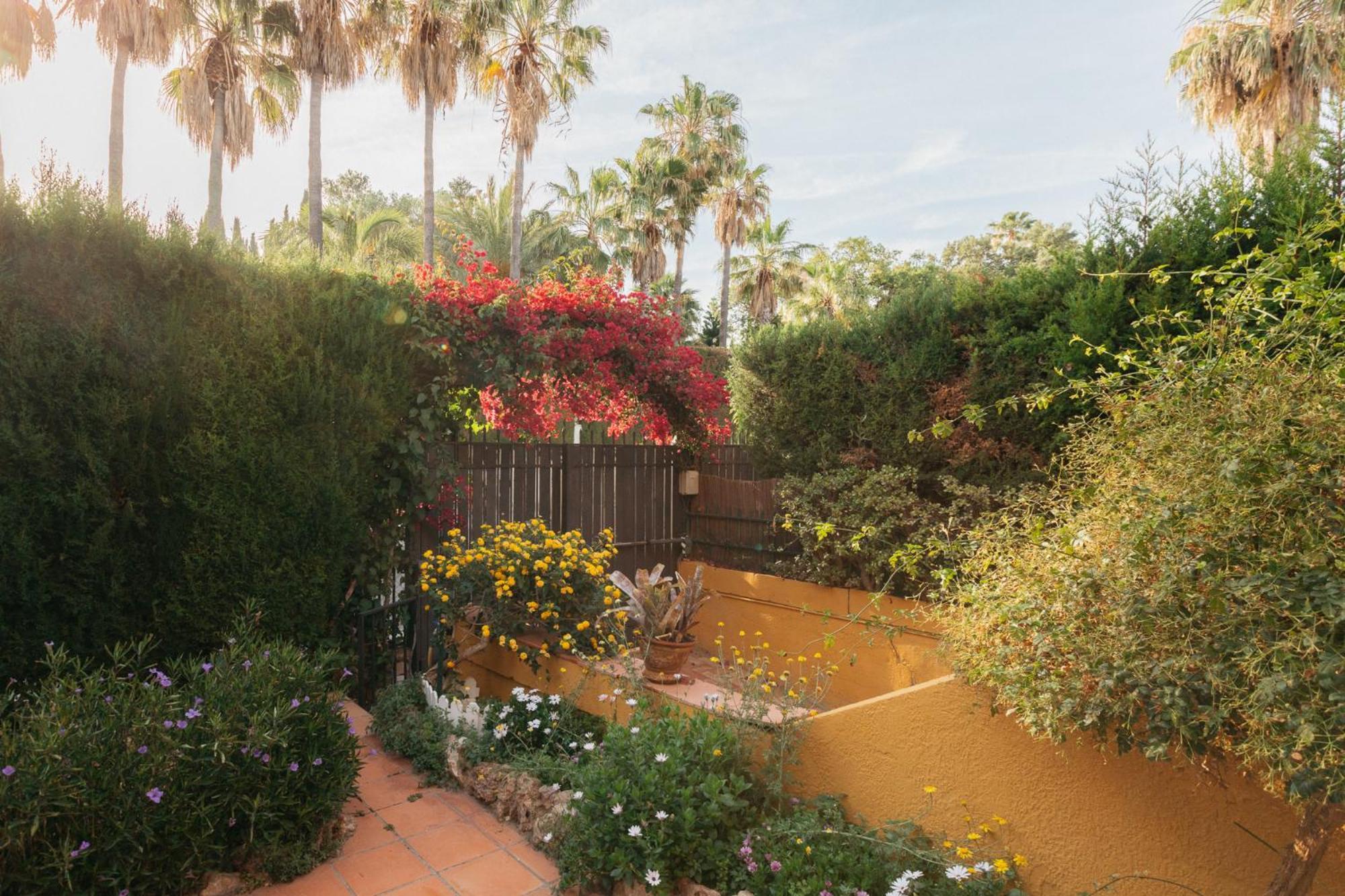 Chalet, Villa Rodeada De Naturaleza Piscina A Doce Klm De Valencia Y 7 Del Aeropuerto Dış mekan fotoğraf